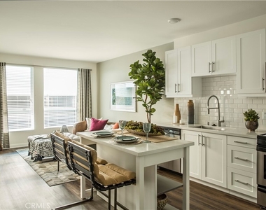 5901 Center Drive - Photo Thumbnail 21
