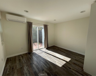 22018 Martinez St - Photo Thumbnail 10