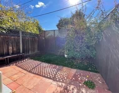 22018 Martinez St - Photo Thumbnail 12