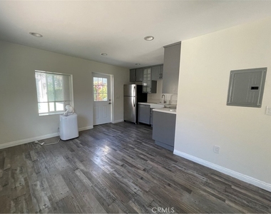 22018 Martinez St - Photo Thumbnail 6