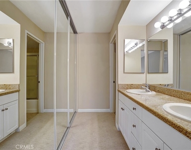 5510 Owensmouth Avenue - Photo Thumbnail 28