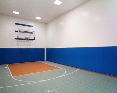 5510 Owensmouth Avenue - Photo Thumbnail 47