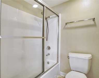 5510 Owensmouth Avenue - Photo Thumbnail 34