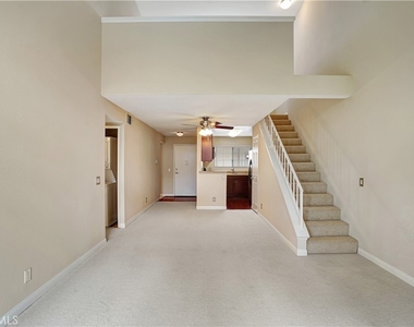 5510 Owensmouth Avenue - Photo Thumbnail 4