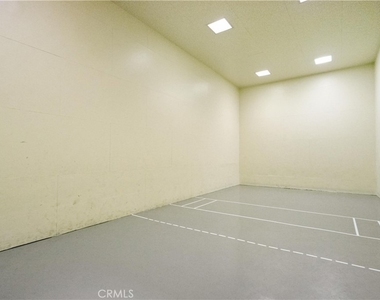 5510 Owensmouth Avenue - Photo Thumbnail 48