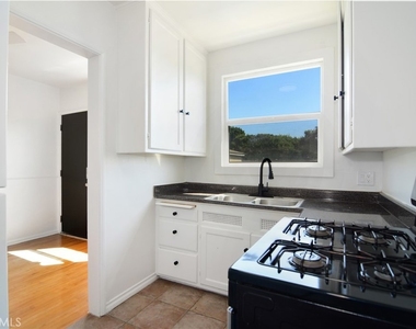1949 20th Street - Photo Thumbnail 10