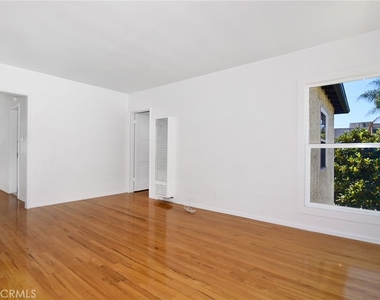 1949 20th Street - Photo Thumbnail 7