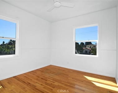1949 20th Street - Photo Thumbnail 14