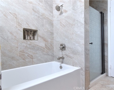 5724 Halbrent Avenue - Photo Thumbnail 20