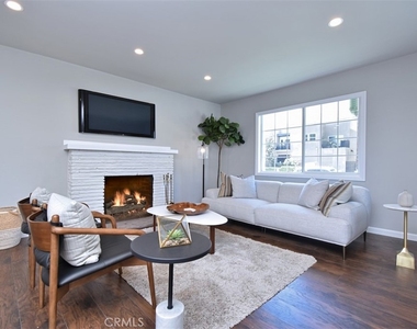 5724 Halbrent Avenue - Photo Thumbnail 7