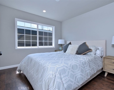 5724 Halbrent Avenue - Photo Thumbnail 22