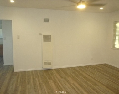 16901 Crenshaw Boulevard - Photo Thumbnail 3