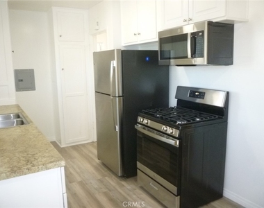 16901 Crenshaw Boulevard - Photo Thumbnail 5