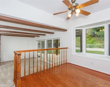 3007 E Echo Hill - Photo Thumbnail 5