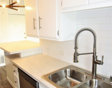 400 N Acacia - Photo Thumbnail 7