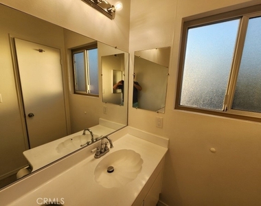 8774 Wyngate - Photo Thumbnail 10