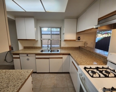 8774 Wyngate - Photo Thumbnail 22