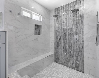 1918 Dana Place - Photo Thumbnail 20