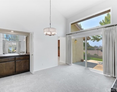 1918 Dana Place - Photo Thumbnail 13
