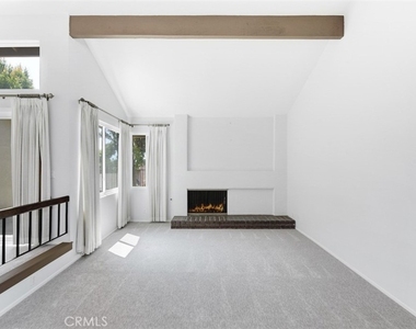 1918 Dana Place - Photo Thumbnail 11