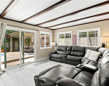 3122 S Center - Photo Thumbnail 11