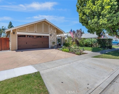 3122 S Center - Photo Thumbnail 2