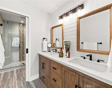3122 S Center - Photo Thumbnail 21
