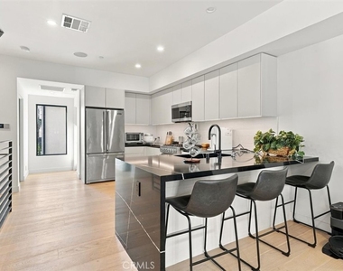5626 W Murray - Photo Thumbnail 4