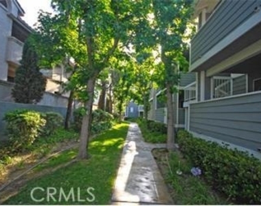 644 S Webster - Photo Thumbnail 5