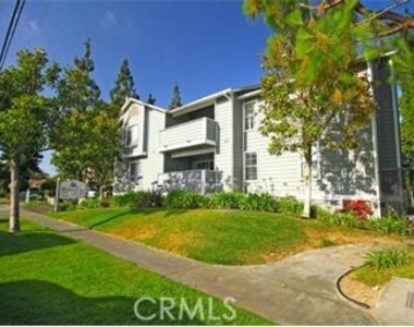 644 S Webster - Photo Thumbnail 1