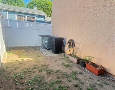 1746 Gramercy Avenue - Photo Thumbnail 17