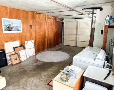 218 Agate Avenue - Photo Thumbnail 15