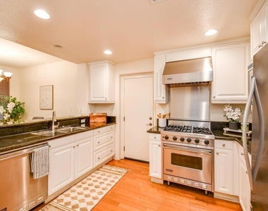2461 Wagner Street - Photo Thumbnail 9