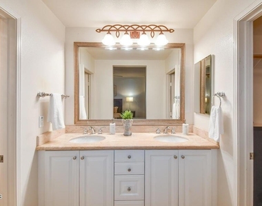 2461 Wagner Street - Photo Thumbnail 14