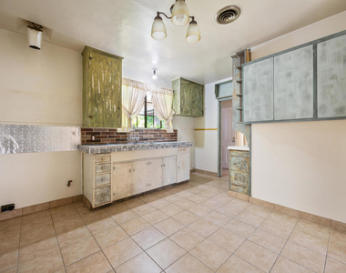 10630 Hillhaven Avenue - Photo Thumbnail 6