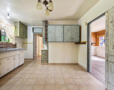 10630 Hillhaven Avenue - Photo Thumbnail 5