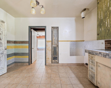 10630 Hillhaven Avenue - Photo Thumbnail 7