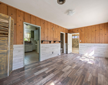 10630 Hillhaven Avenue - Photo Thumbnail 8