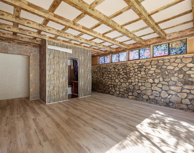 10630 Hillhaven Avenue - Photo Thumbnail 14