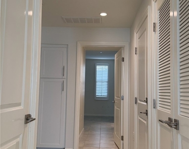 151 Bishop - Photo Thumbnail 11