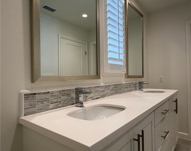 151 Bishop - Photo Thumbnail 25