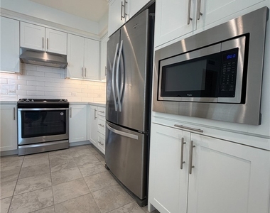 151 Bishop - Photo Thumbnail 8