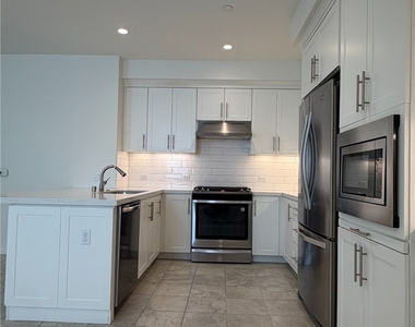 151 Bishop - Photo Thumbnail 7