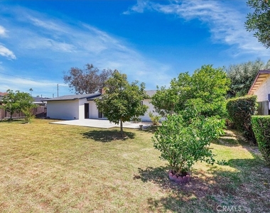 8561 Lamar - Photo Thumbnail 31