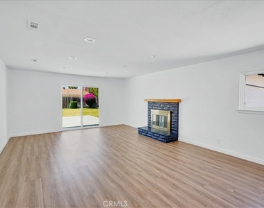 8561 Lamar - Photo Thumbnail 11
