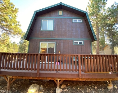 240 Riverside - Photo Thumbnail 4