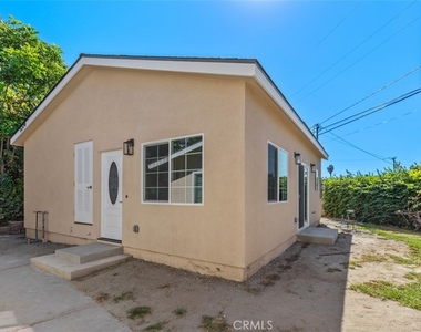 5224 Auburn Cir - Photo Thumbnail 3