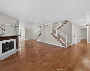 24275 Juanita - Photo Thumbnail 3