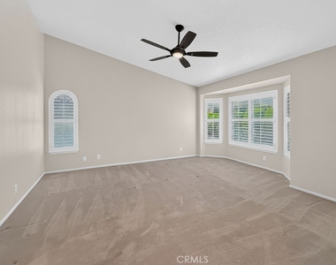 24275 Juanita - Photo Thumbnail 12