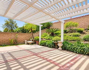 24275 Juanita - Photo Thumbnail 20